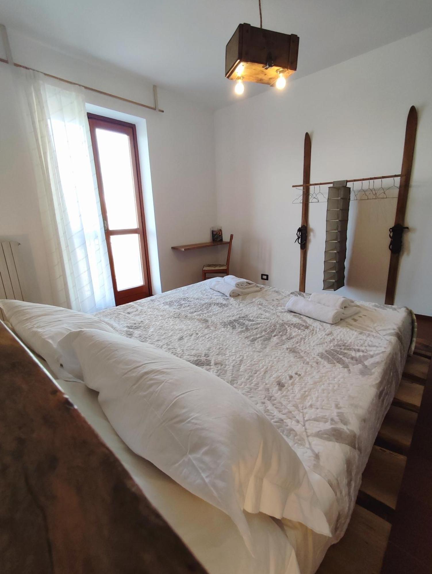 Ca Di Me Villa La Morra Cameră foto